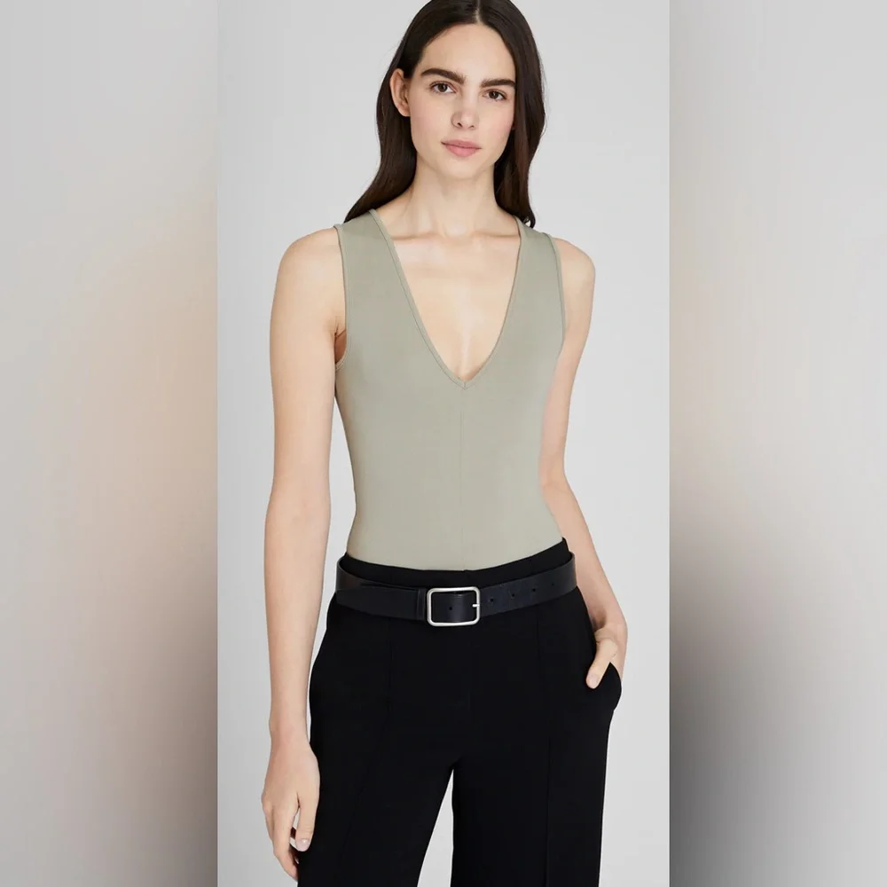 Club Monaco nwt true